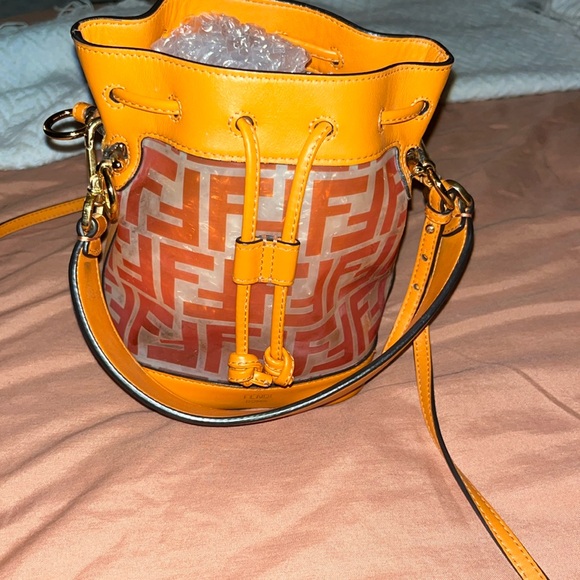 Fendi Handbags - Fendi Bucket Bag Rare🔥